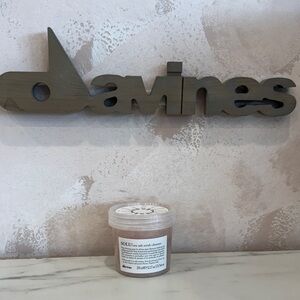 Davines SOLU Sea Salt Scrub Cleaner - Pink and White Jar